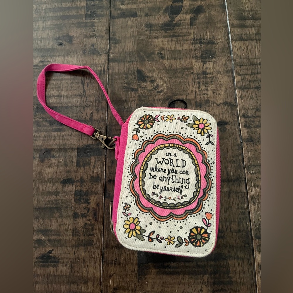 NATURAL LIFE Pink and Cream Floral Wristlet Clutch